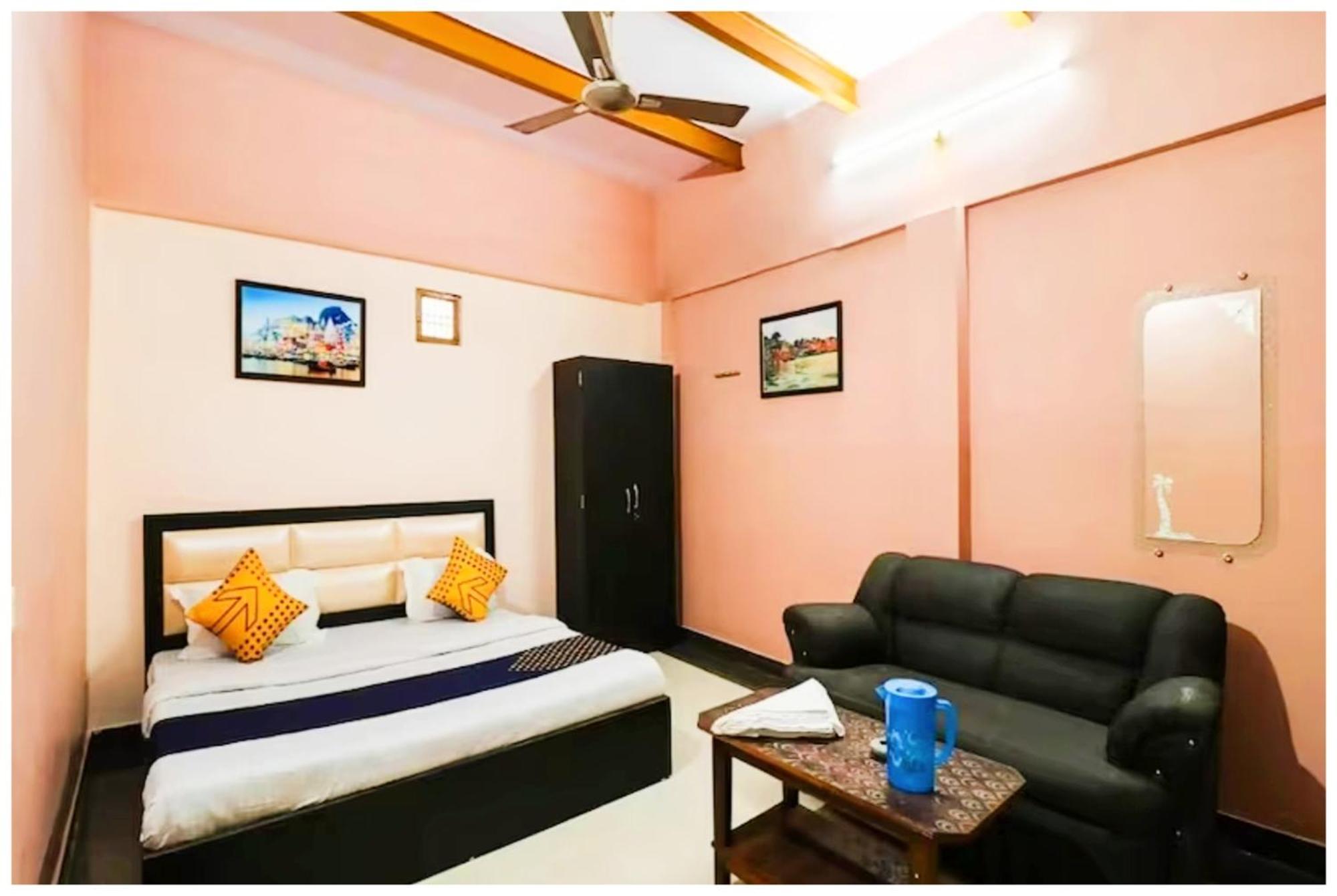 A Premium H R Guest House- Prime Location-luxury And Spacious With Newly Renovated